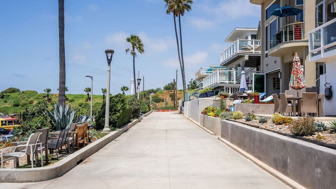 Photo of Others in El Segundo