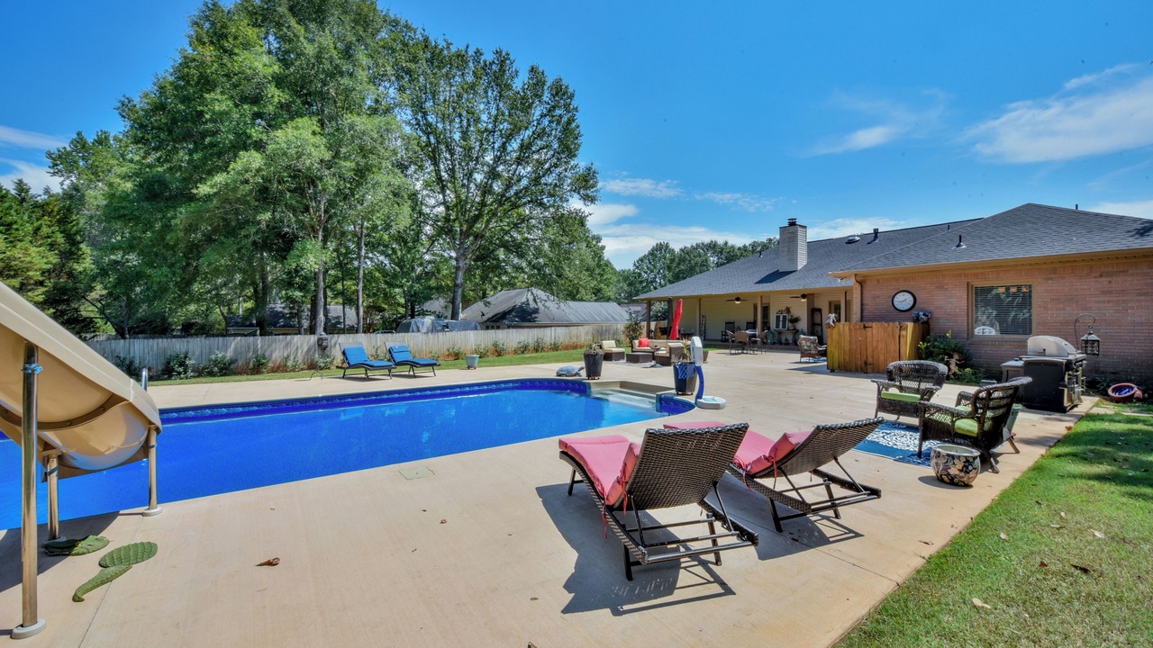 Photo of Outdoor in Northport