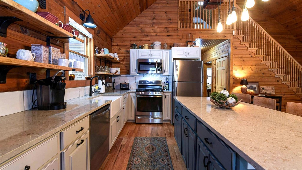 Photo of Kitchen in Saluda