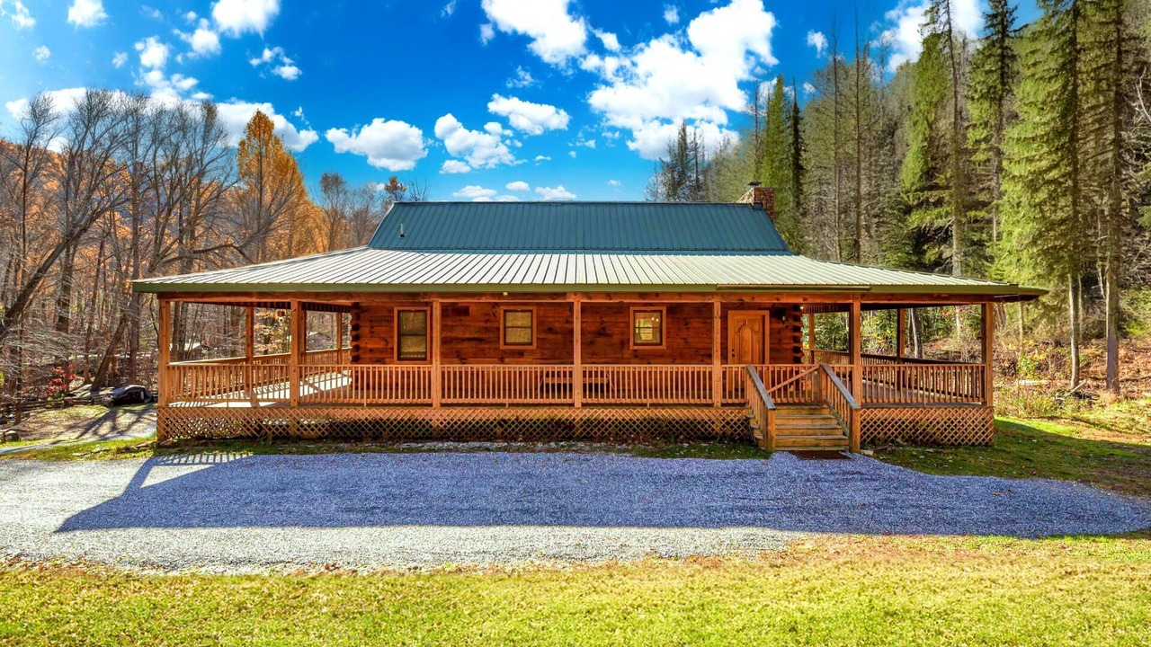 Photo of Outdoor in Saluda
