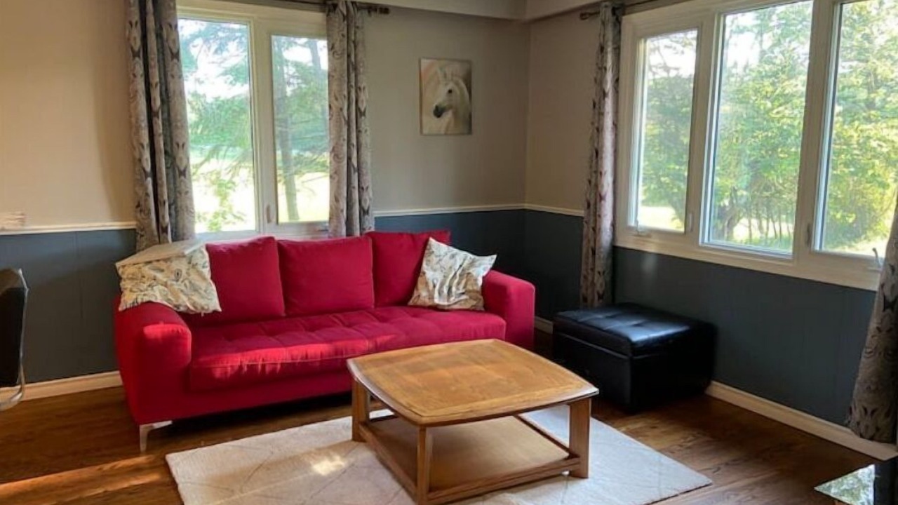 Photo of Livingroom in Grand Valley