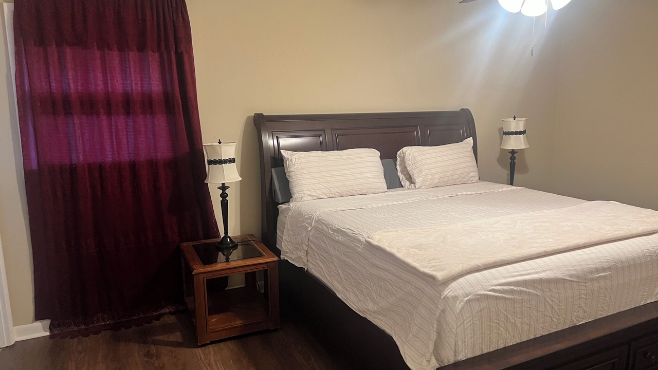 Photo of Bedroom in Anniston