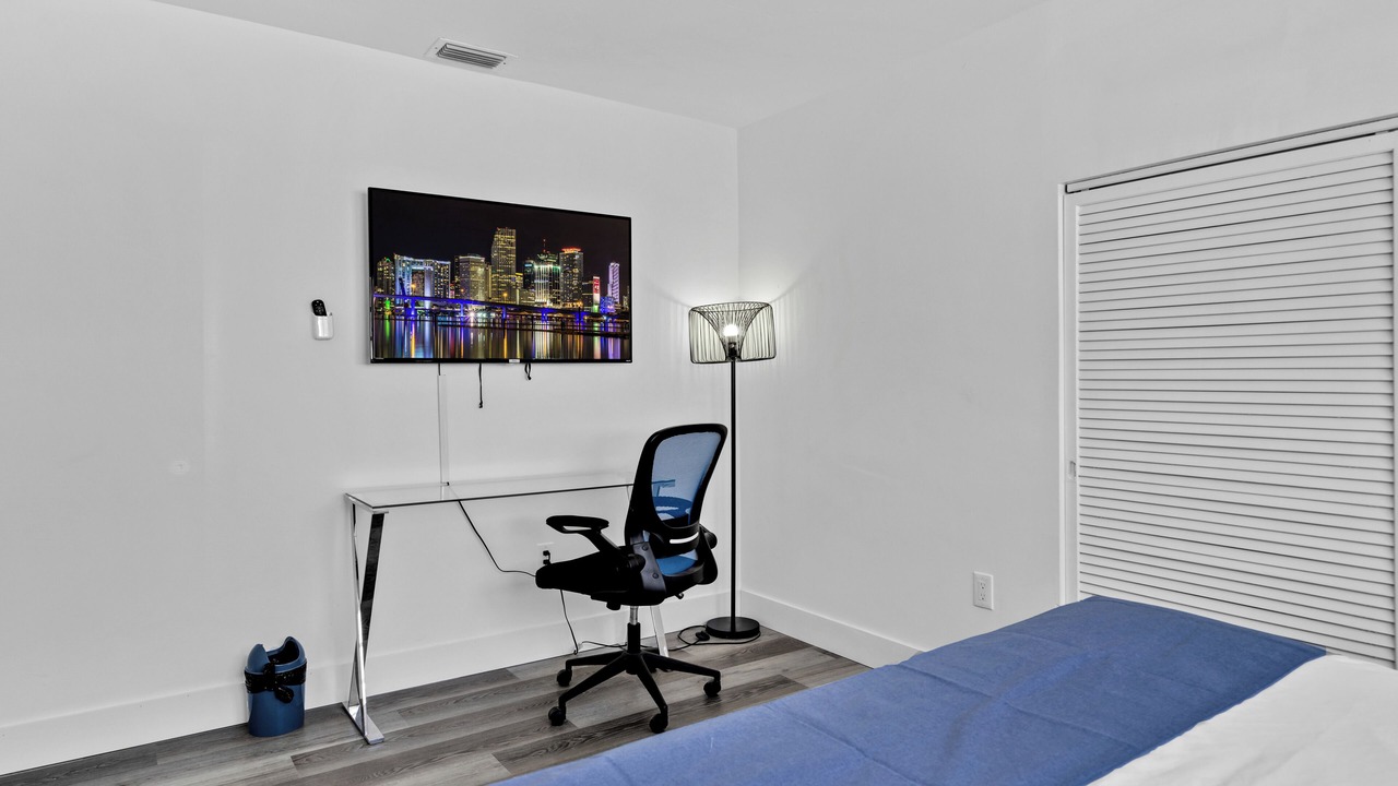 Photo of Bedroom in Miramar