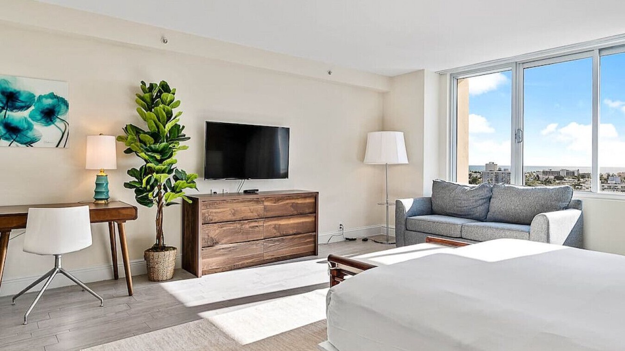Photo of Bedroom in West Avenue