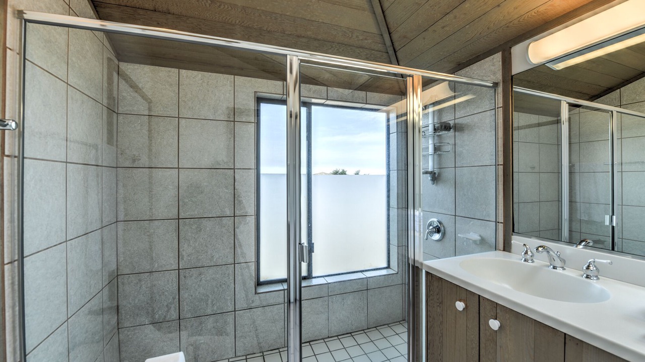Photo of Bathroom in Sea Ranch