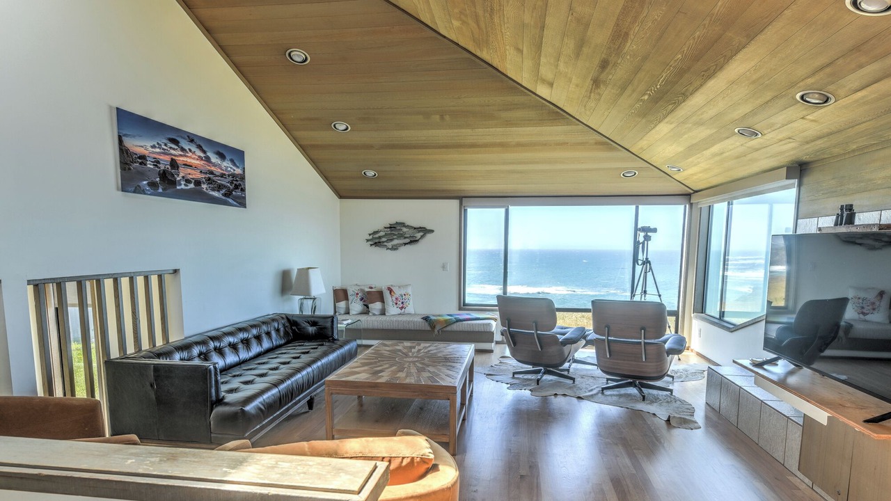 Photo of Livingroom in Sea Ranch