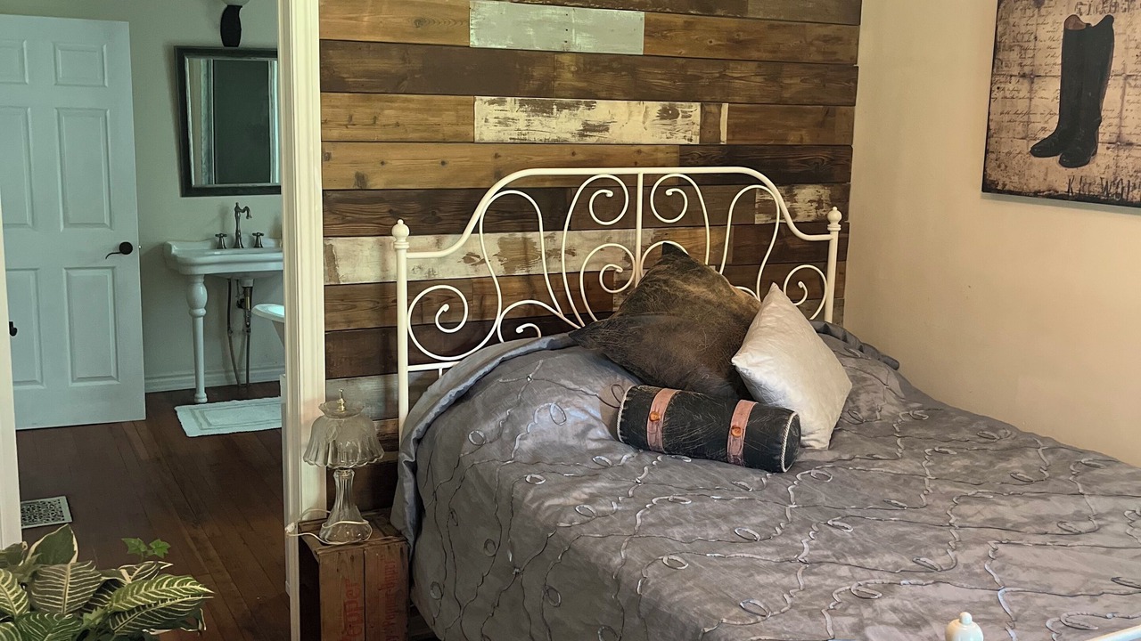 Photo of Bedroom in Innisfil
