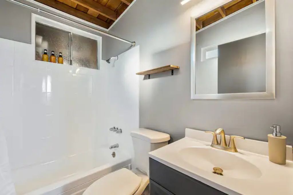 Photo of Bathroom in Morongo Valley