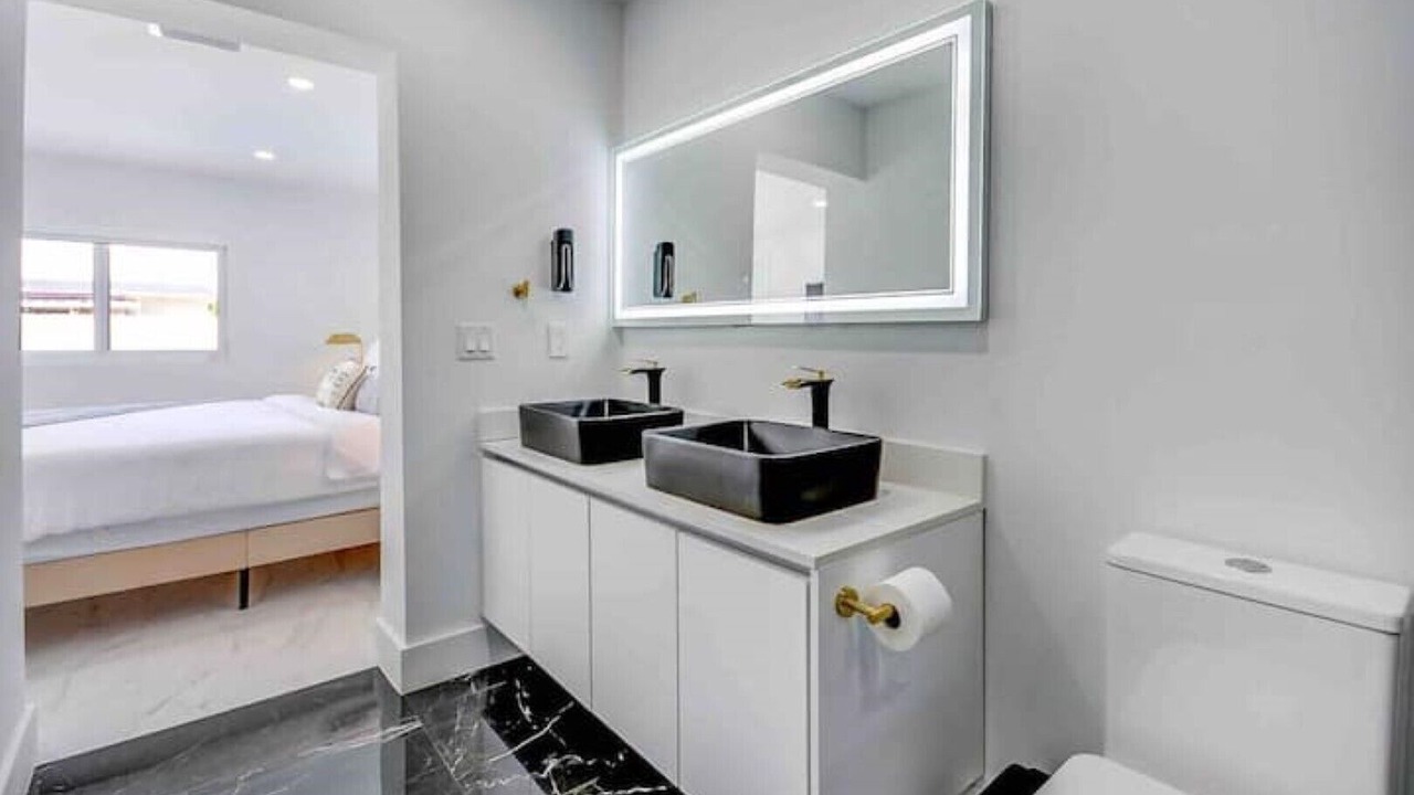 Photo of Bathroom in University Park