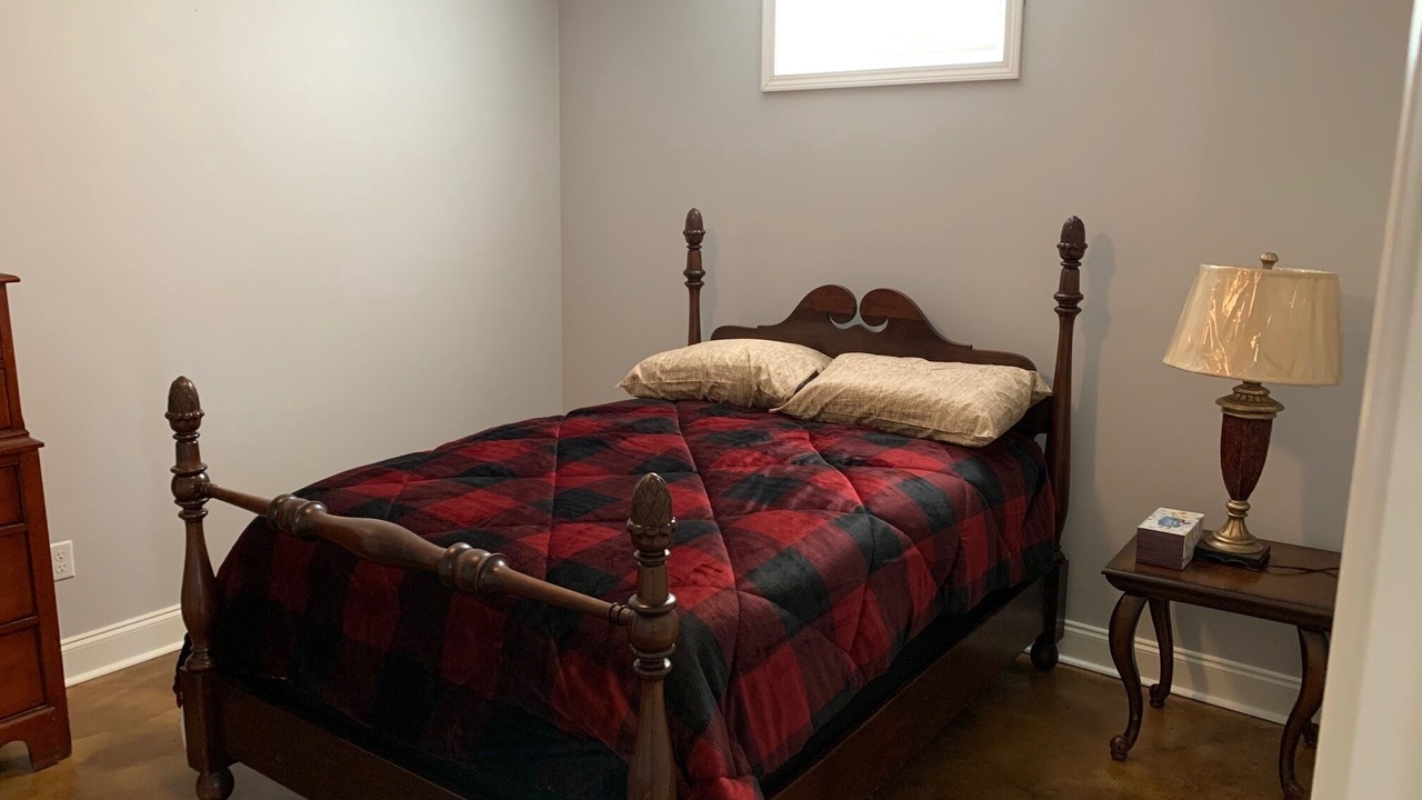Photo of Bedroom in Rogersville