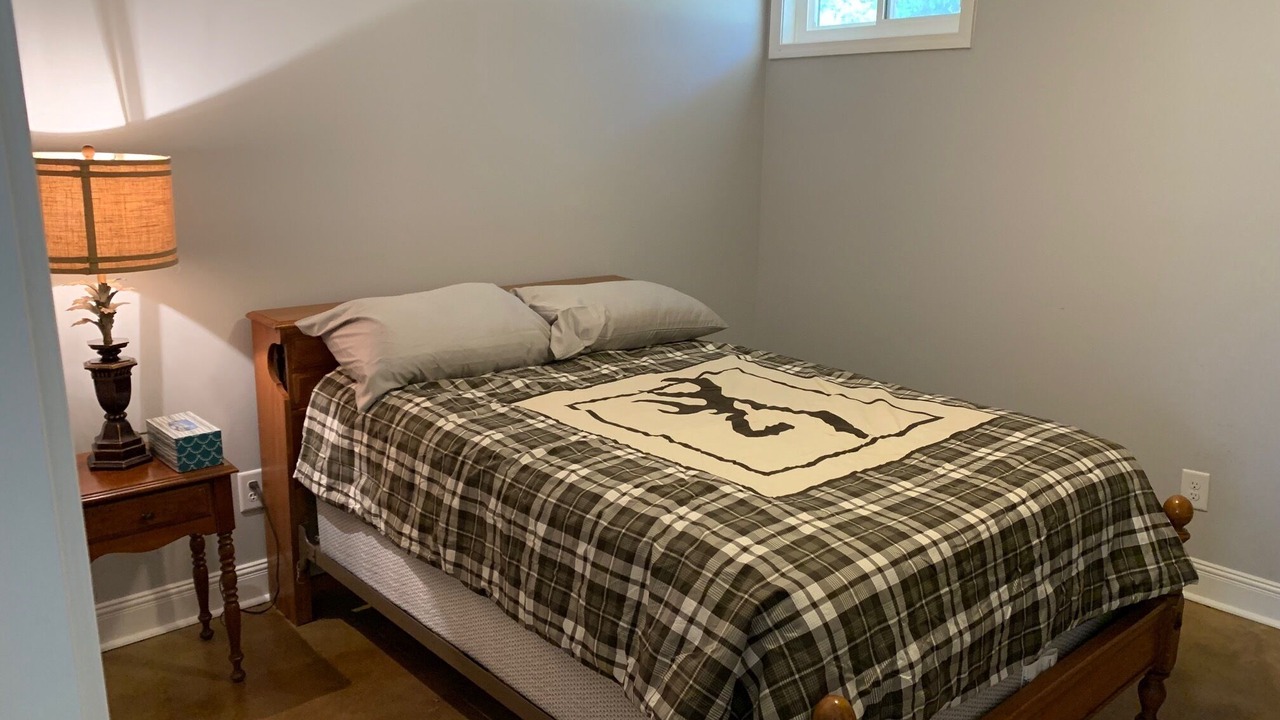 Photo of Bedroom in Rogersville