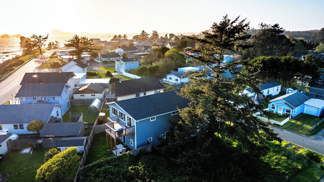 Photo of Outdoor in Crescent City North