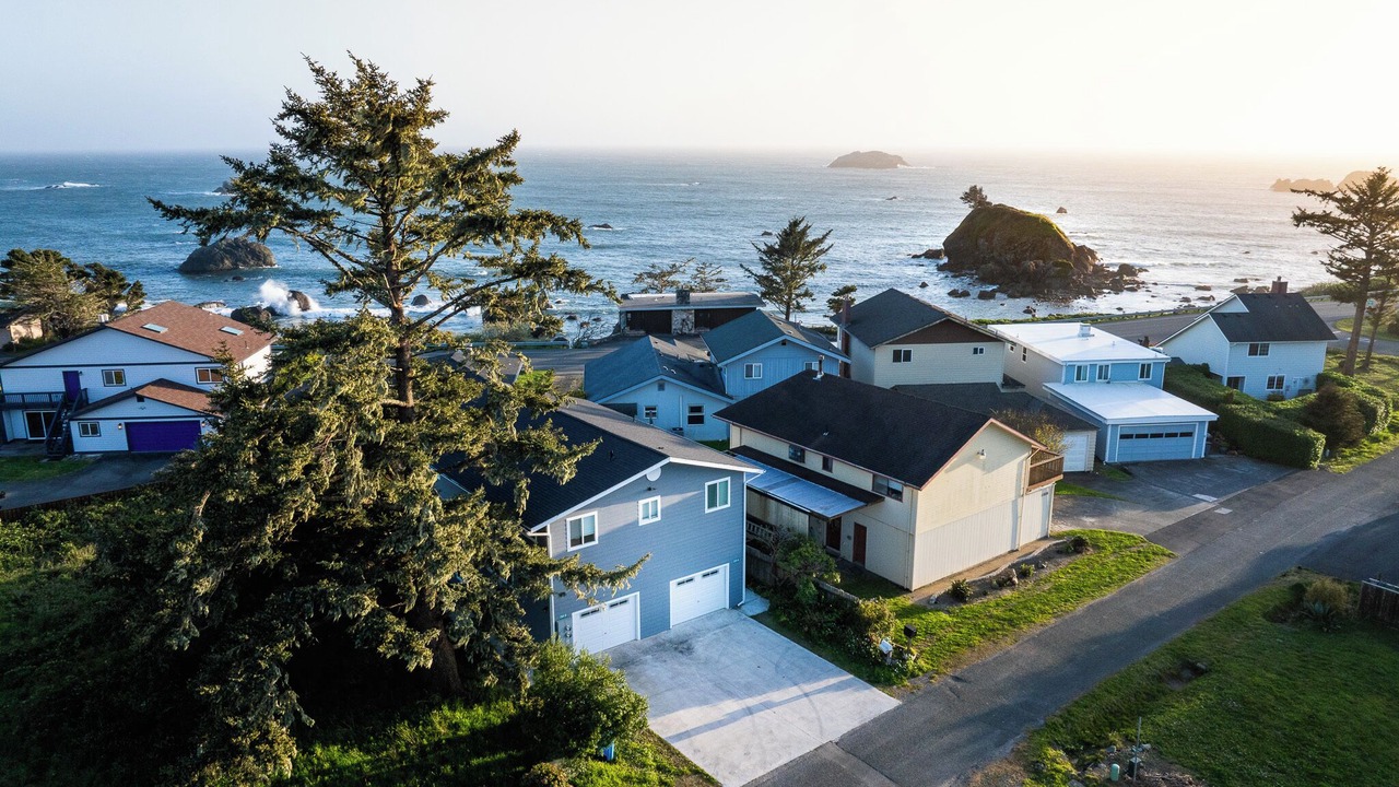 Photo of Outdoor in Crescent City North