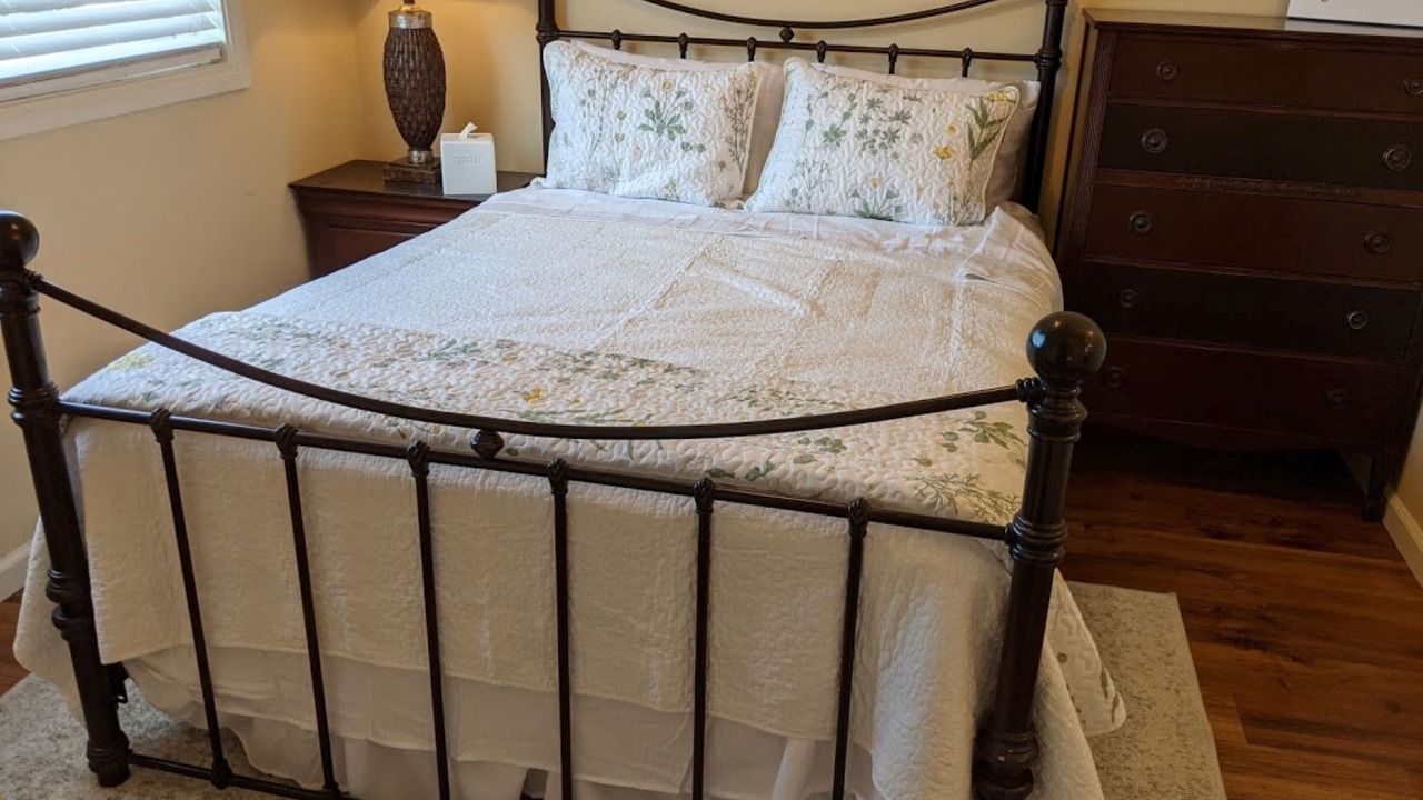 Photo of Bedroom in Downey