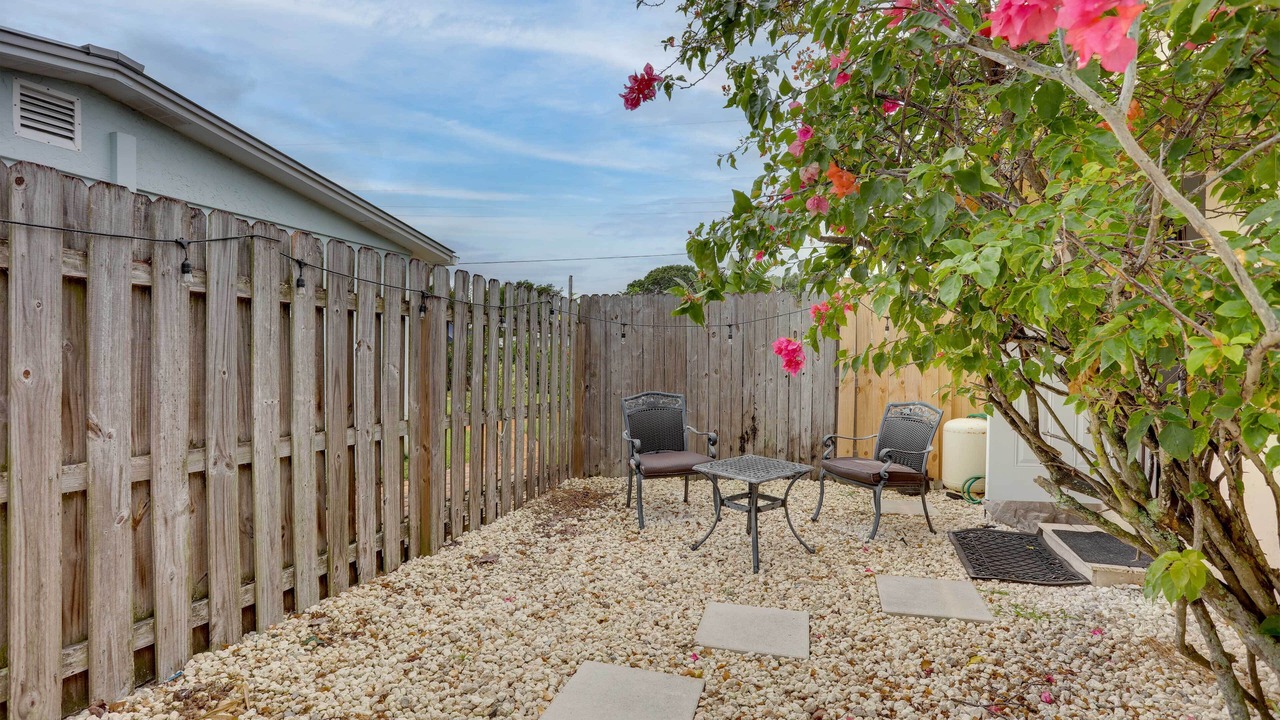 Photo of Patio Balcony in North River Shores