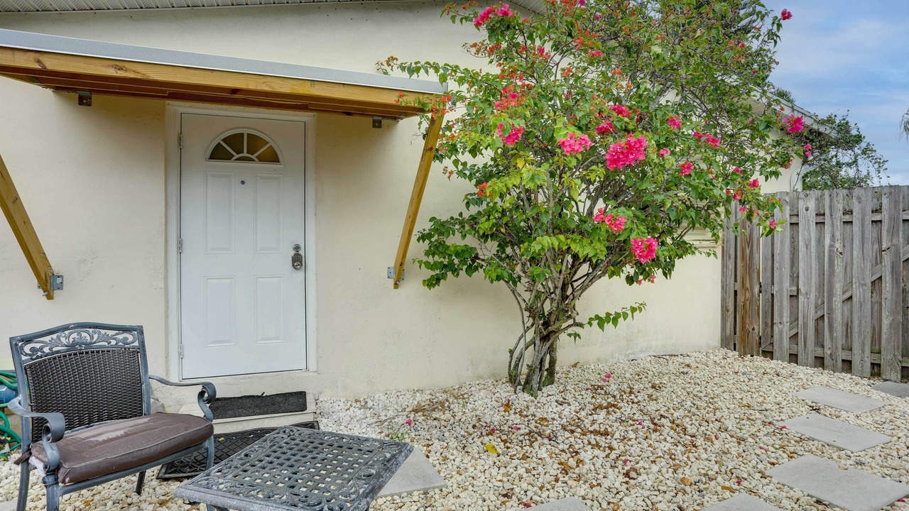 Photo of Patio Balcony in North River Shores