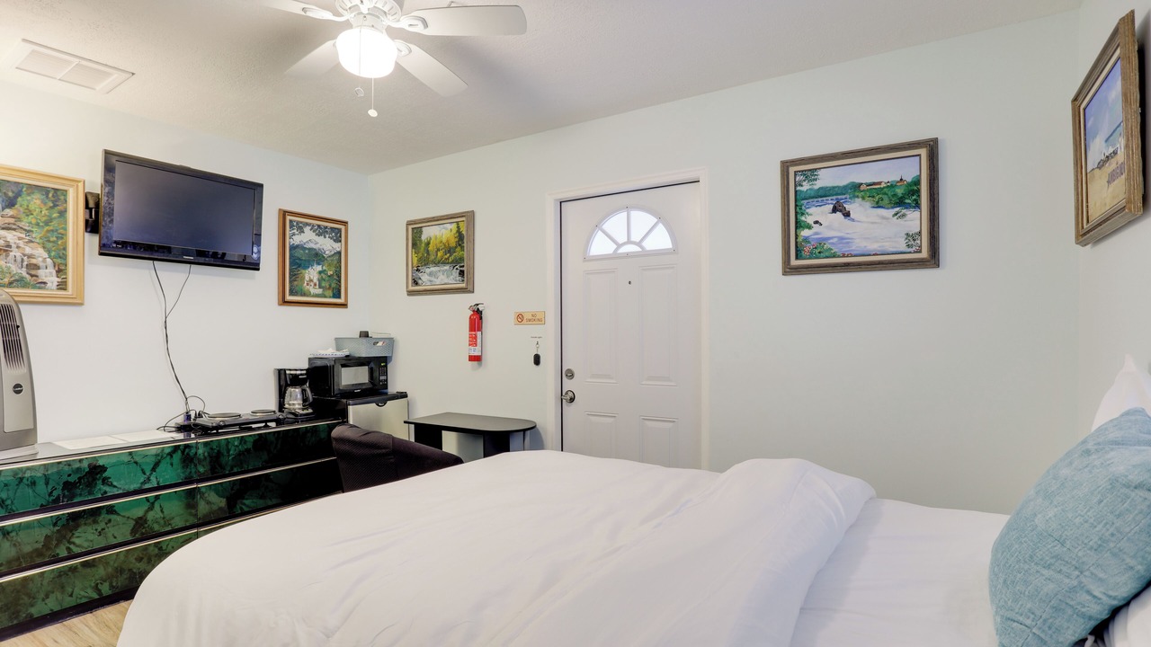 Photo of Bedroom in North River Shores