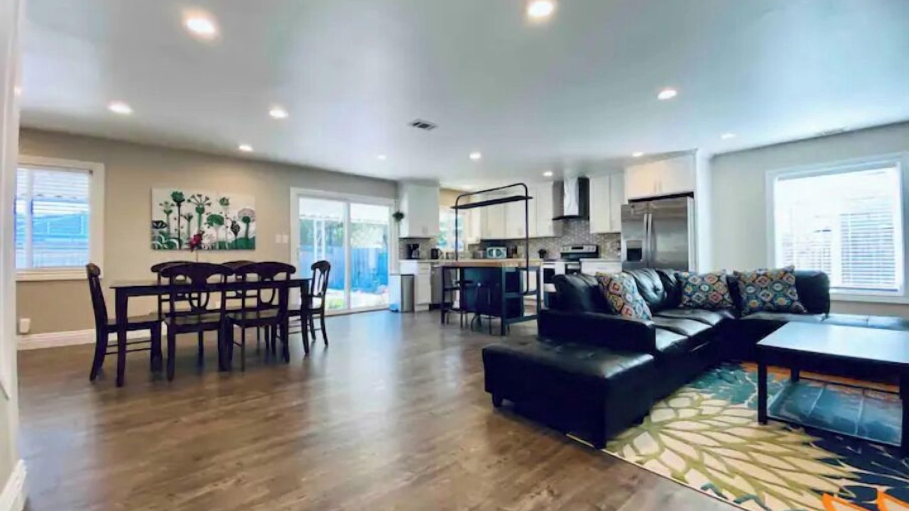 Photo of Livingroom in Newark