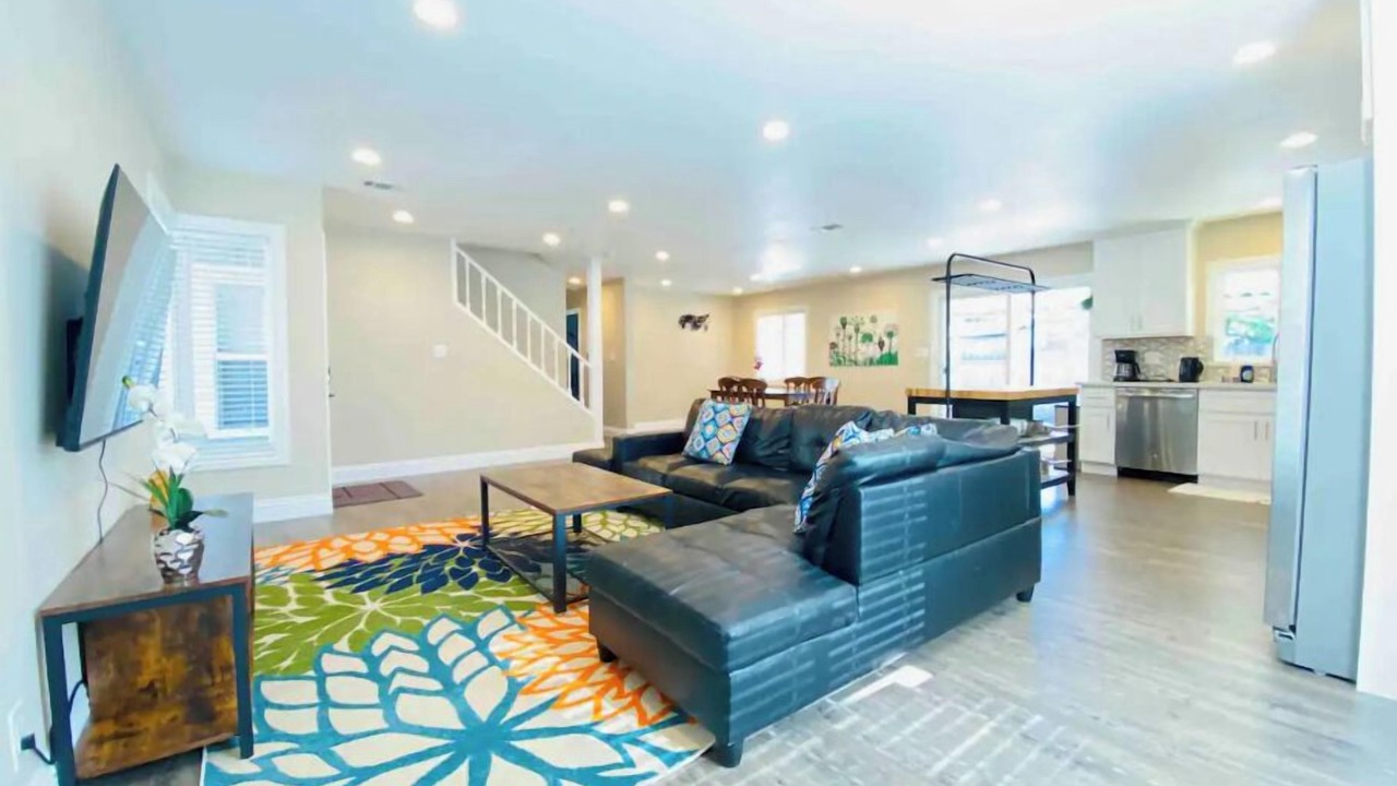 Photo of Livingroom in Newark