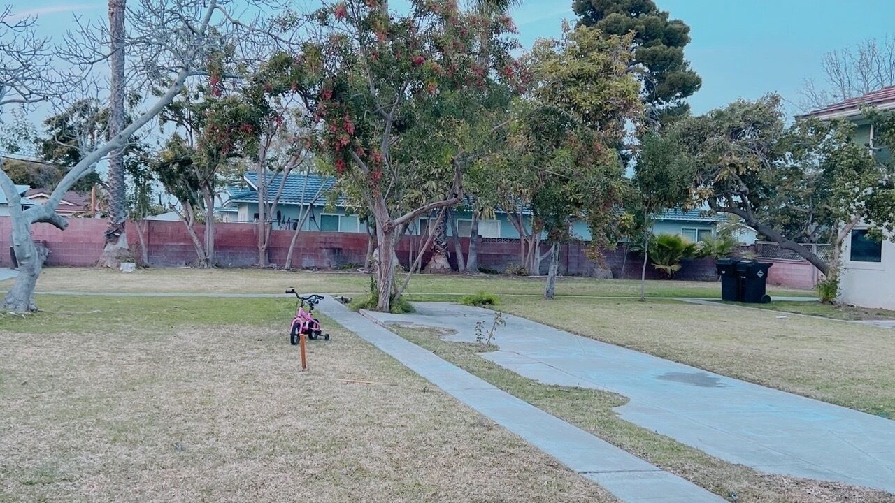 Photo of Outdoor in Midway City