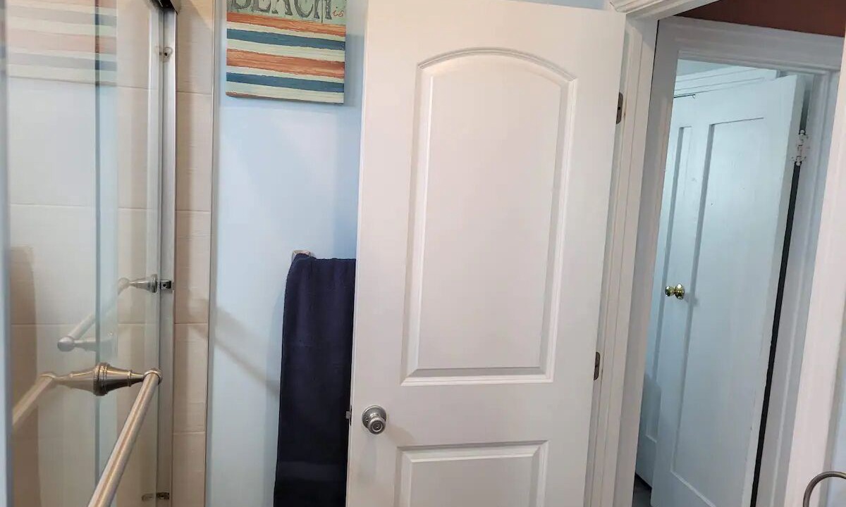 Photo of Bathroom in South Gate