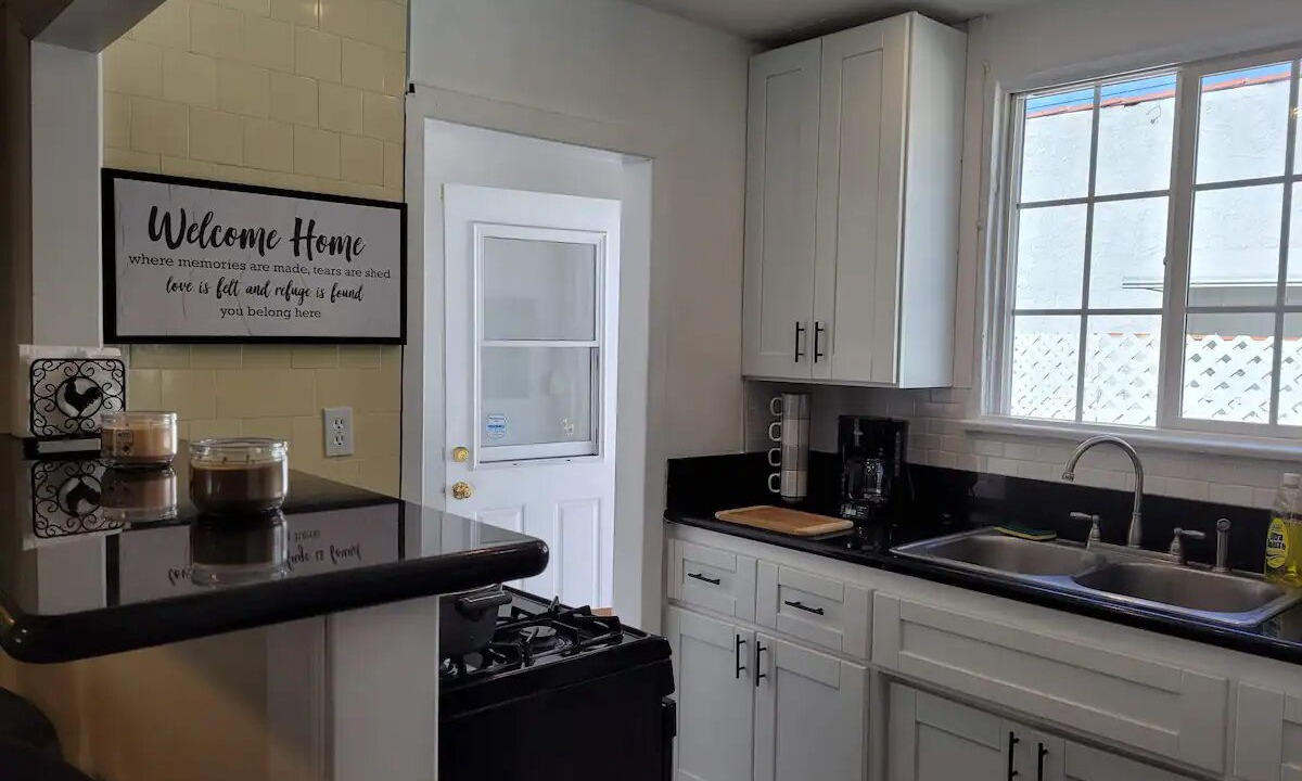 Photo of Kitchen in South Gate