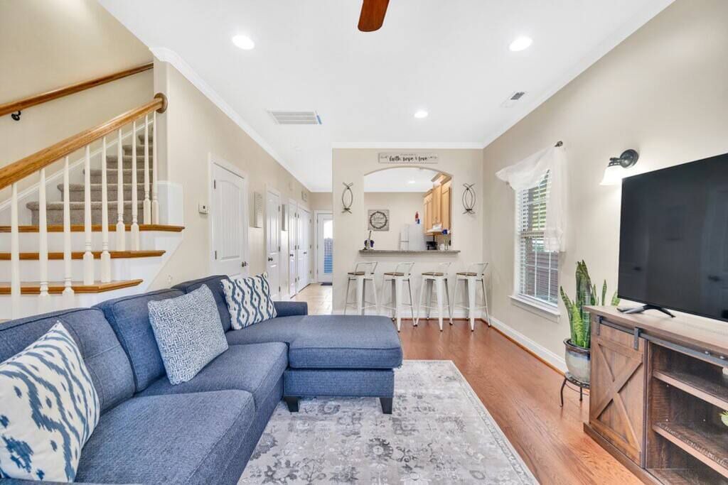 Photo of Livingroom in Concord