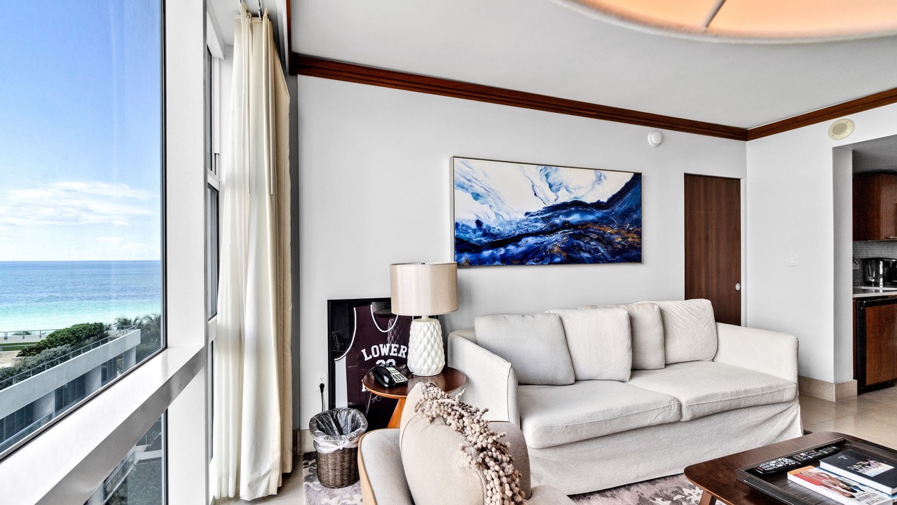 Photo of Livingroom in North Beach
