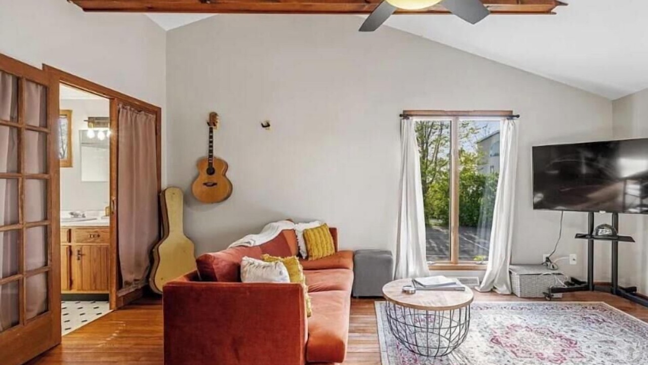 Photo of Livingroom in Lake View