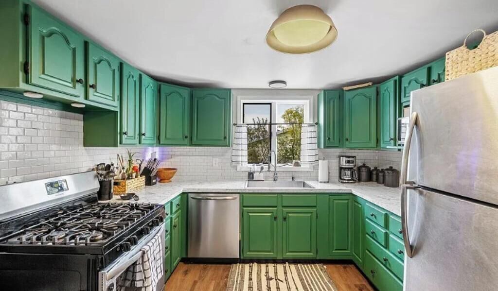 Photo of Kitchen in Lake View