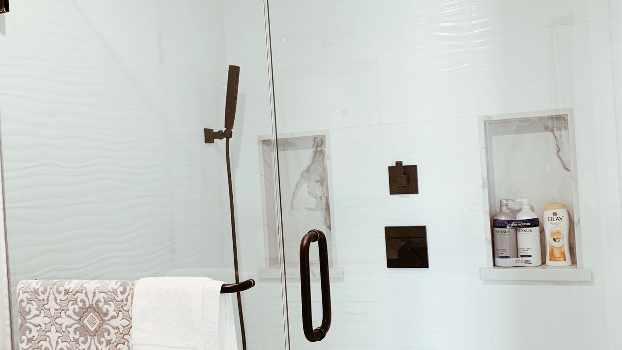 Photo of Bathroom in Midway City