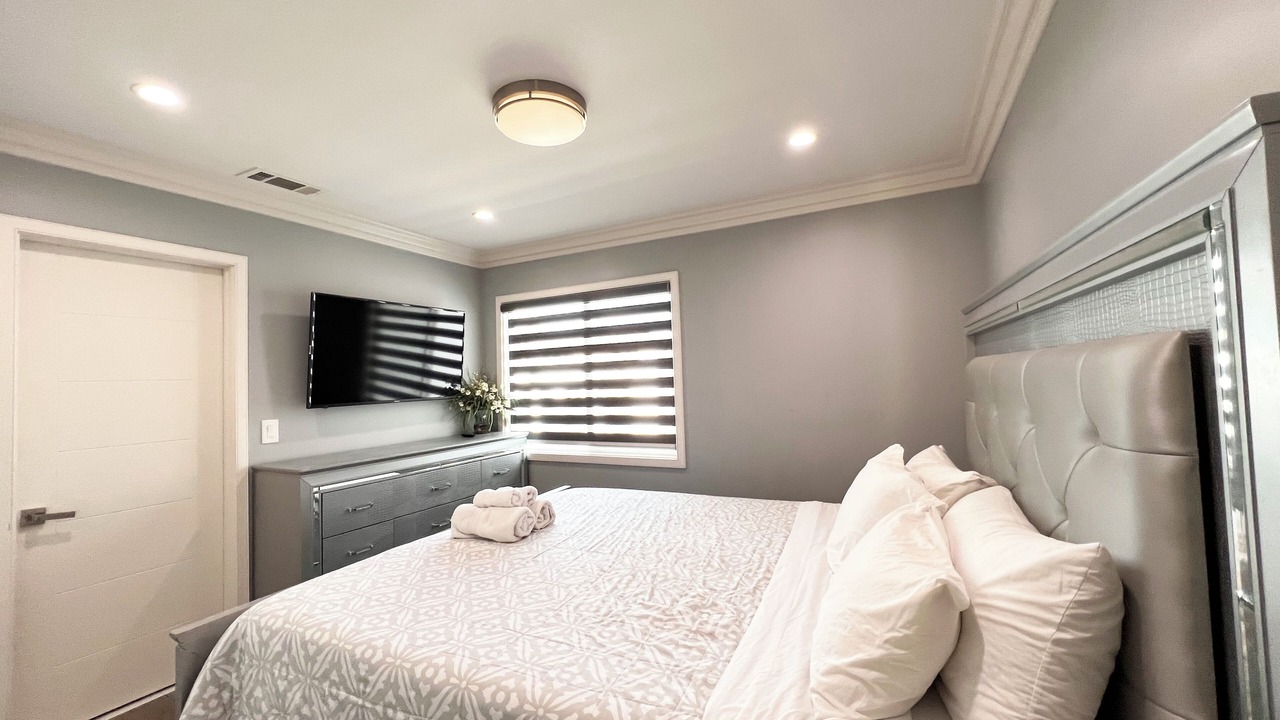 Photo of Bedroom in Midway City