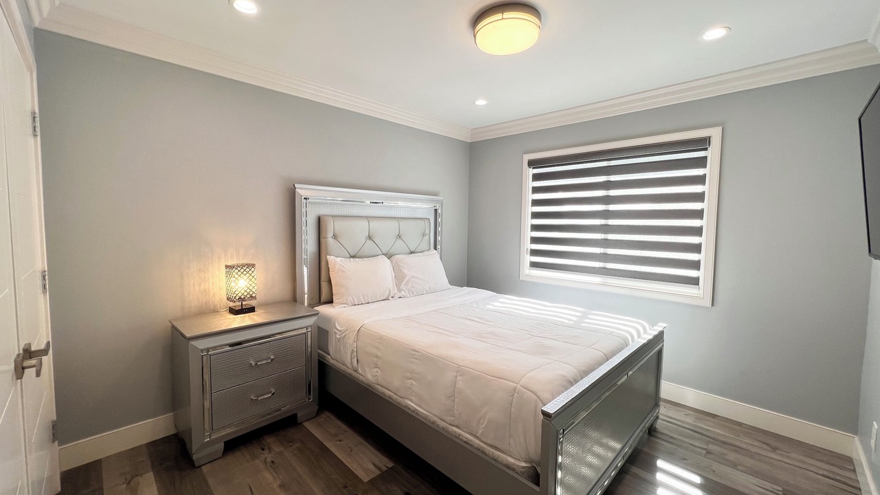 Photo of Bedroom in Midway City