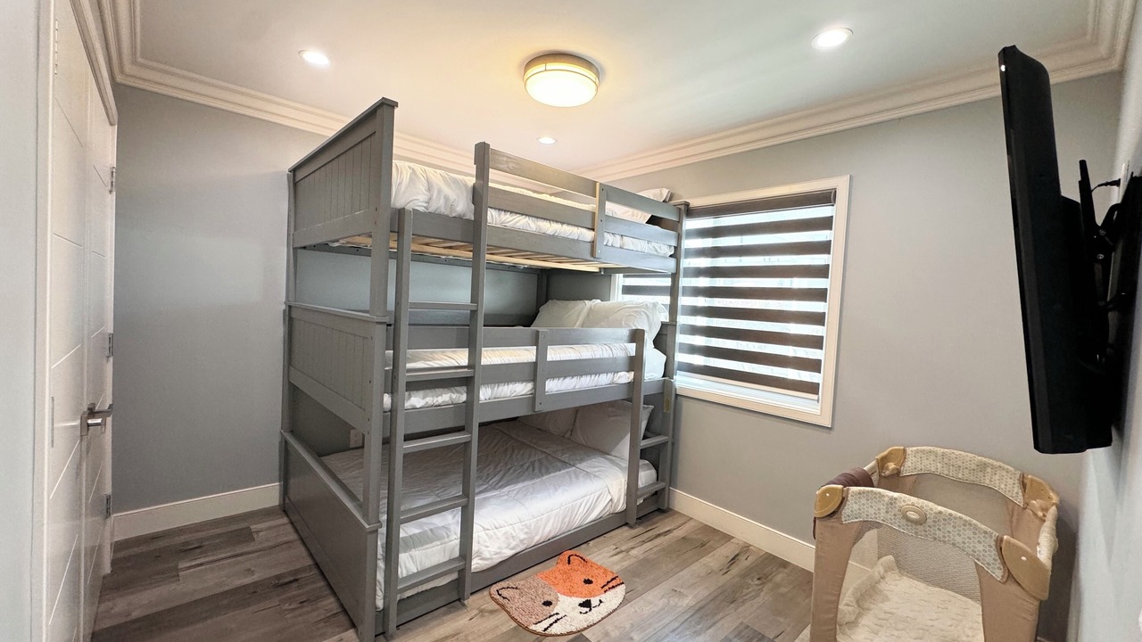 Photo of Bedroom in Midway City