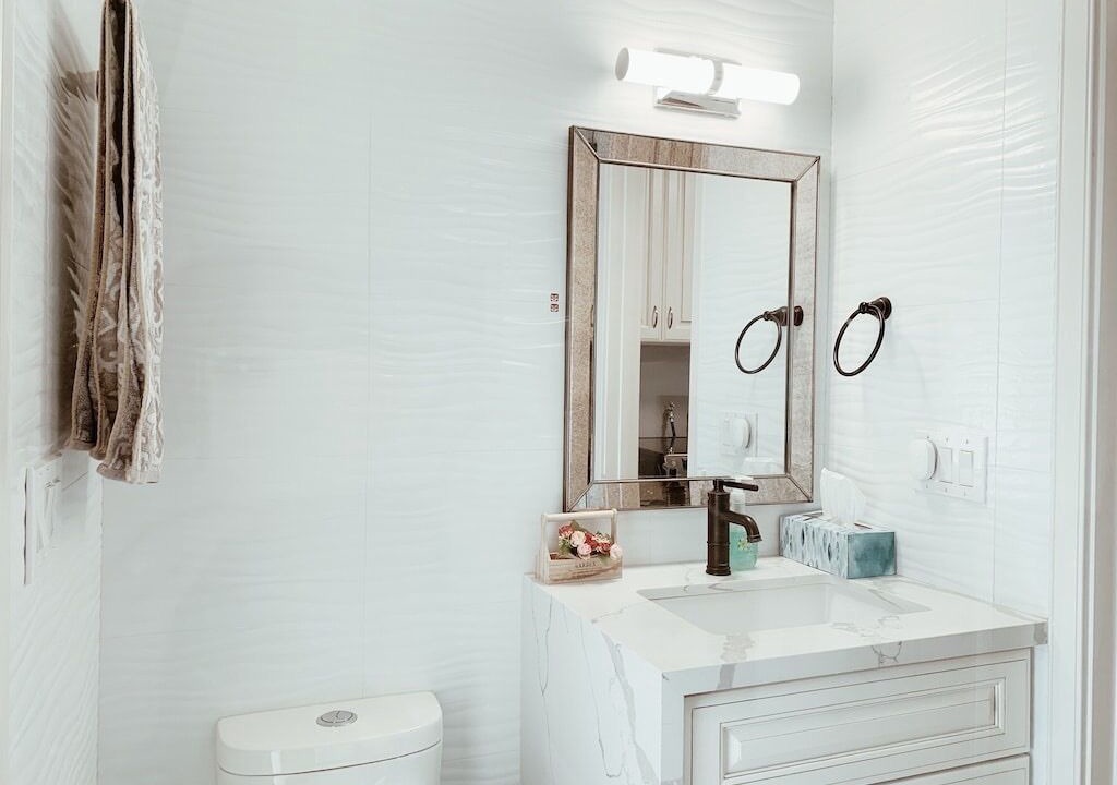 Photo of Bathroom in Midway City