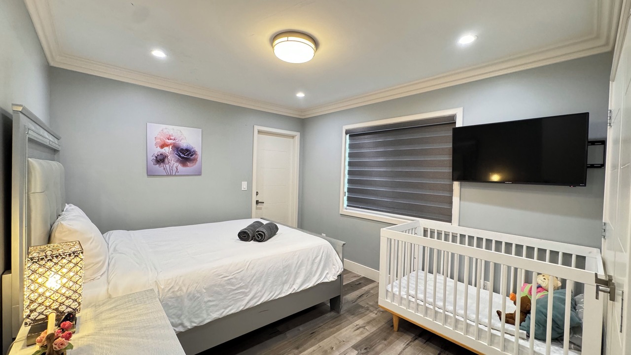 Photo of Bedroom in Midway City