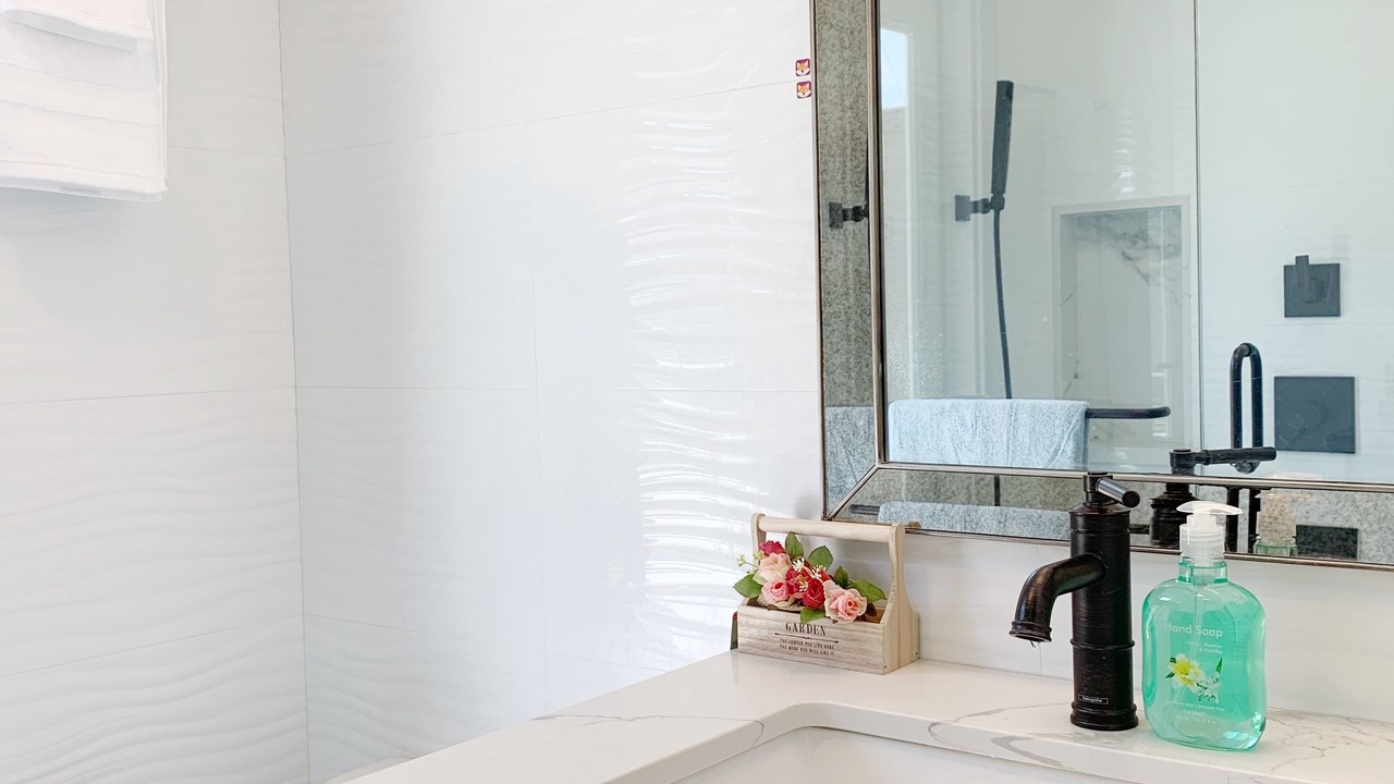 Photo of Bathroom in Midway City