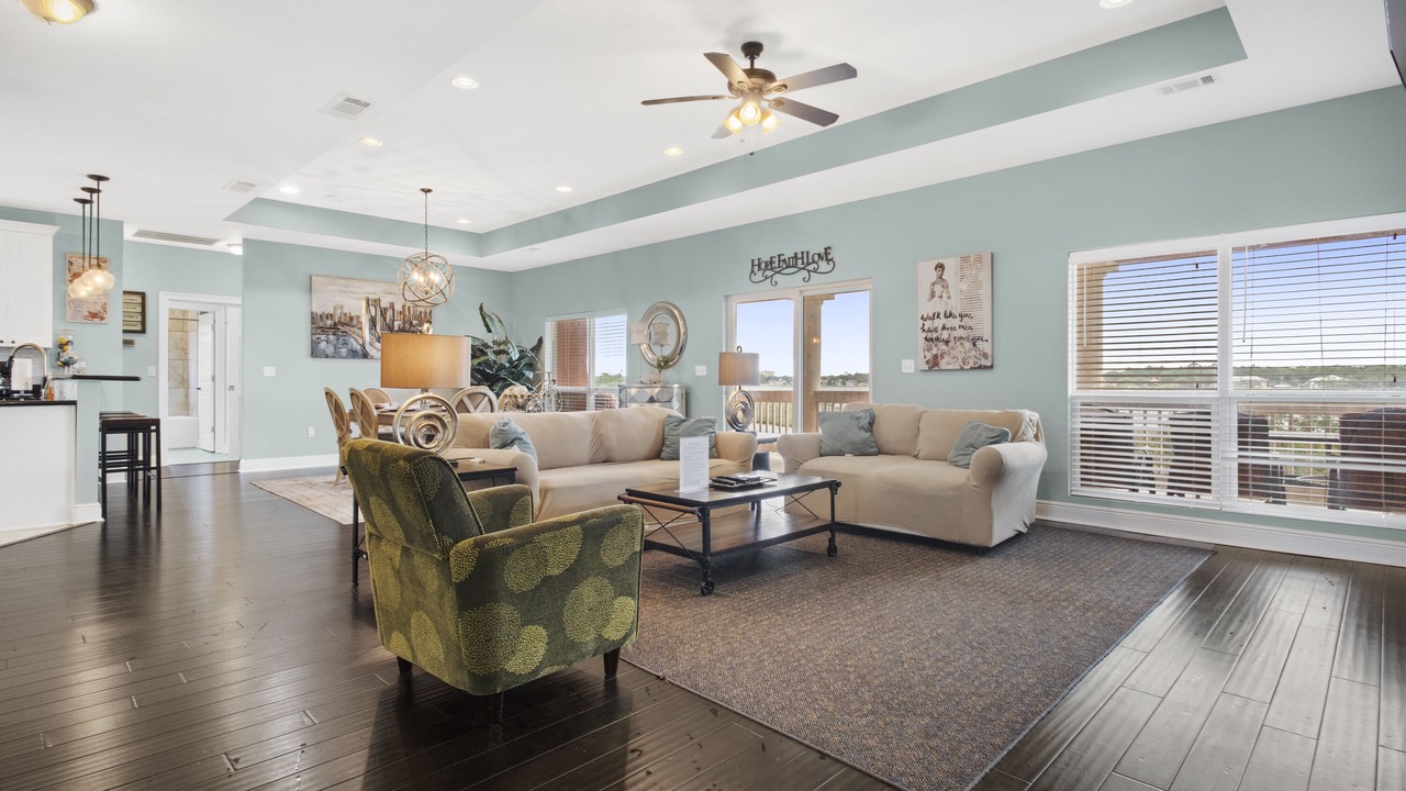 Photo of Livingroom in Gulf Hills