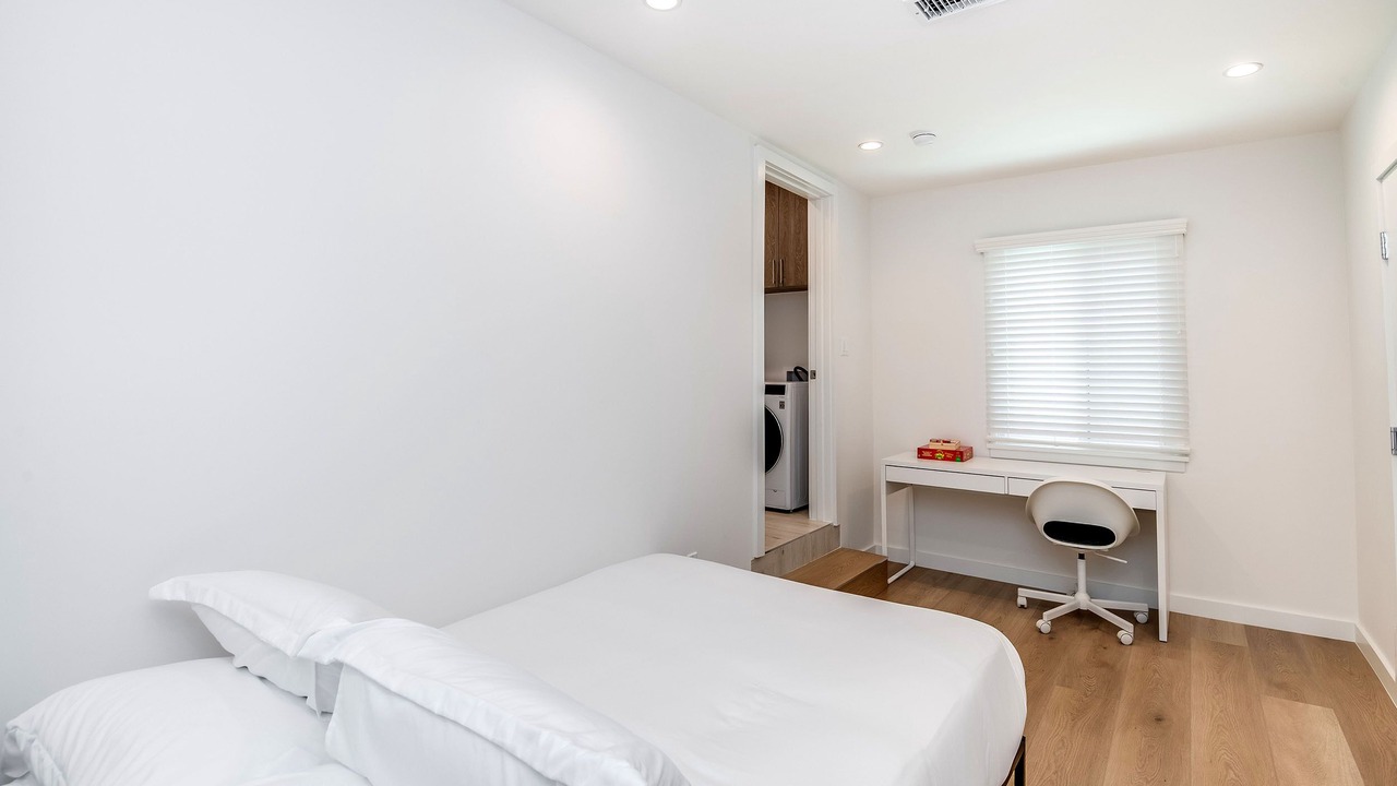 Photo of Bedroom in Encino