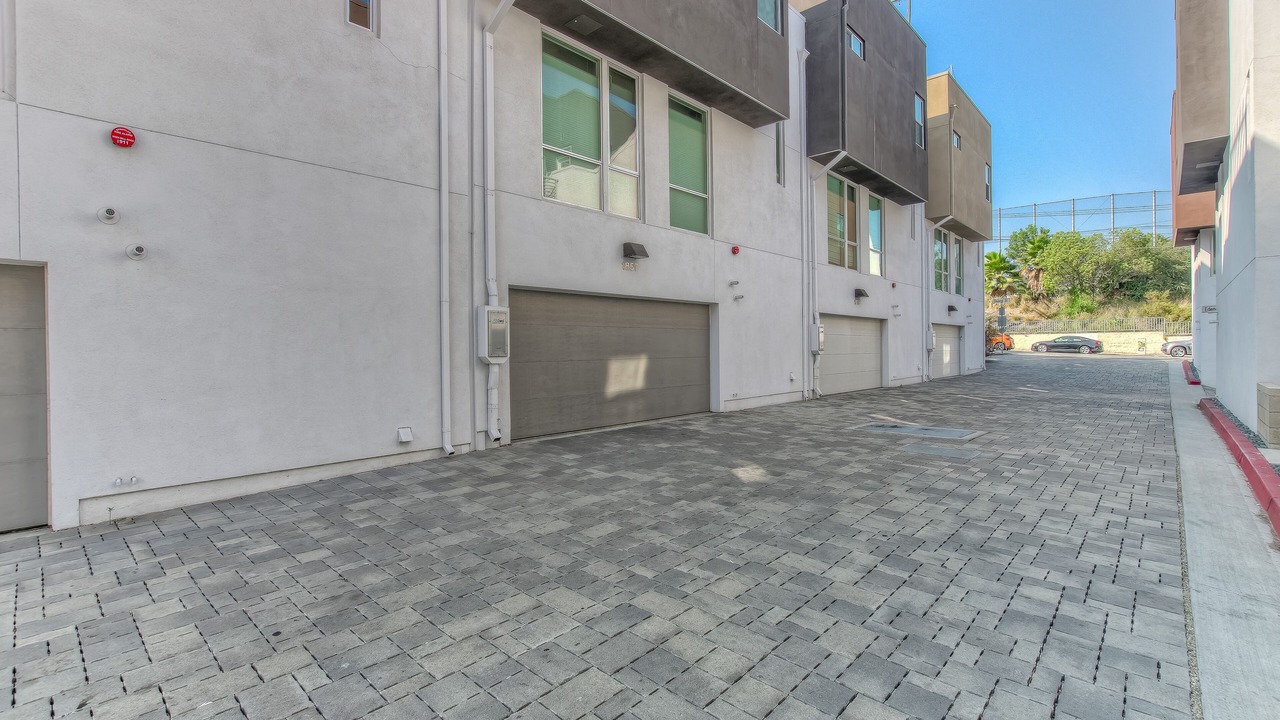 Photo of Outdoor in Silver Lake
