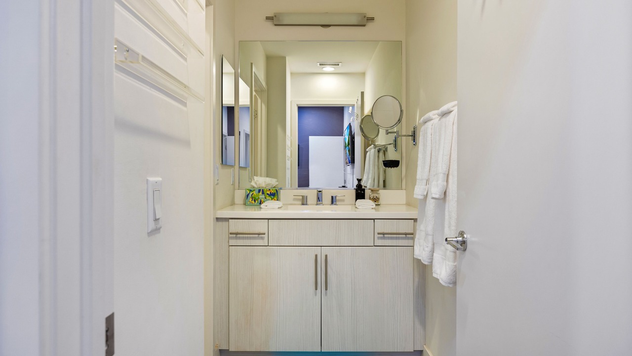 Photo of Bathroom in Silver Lake
