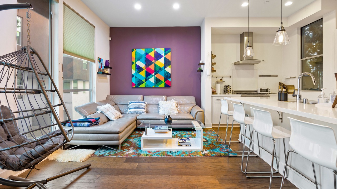 Photo of Livingroom in Silver Lake