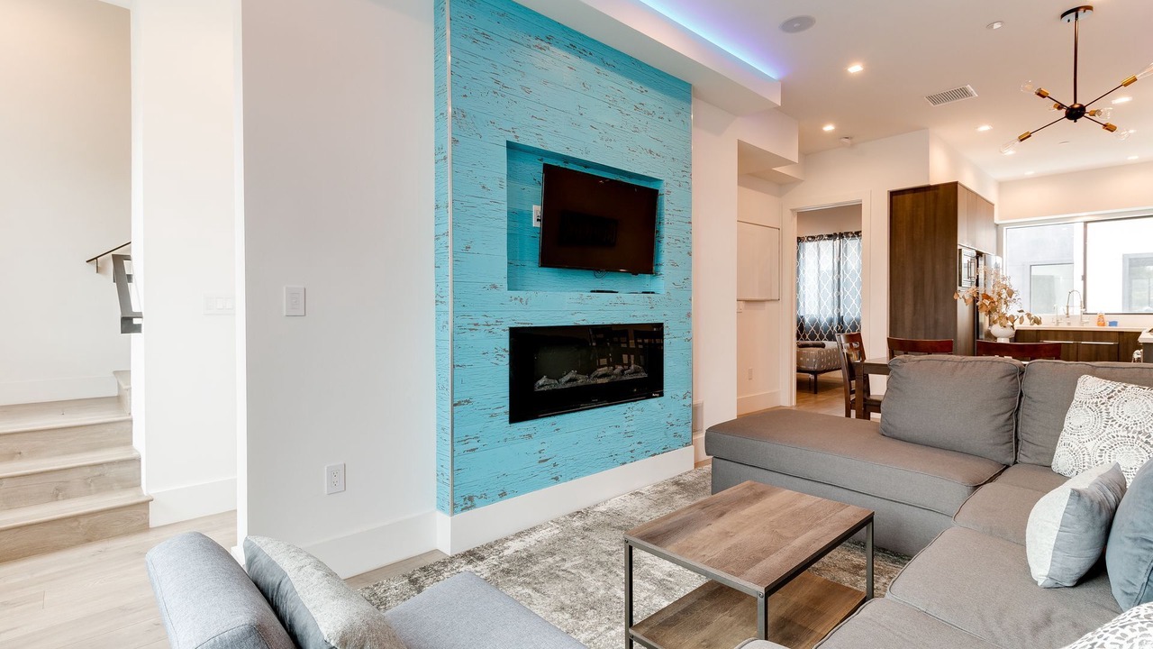 Photo of Livingroom in Mid City
