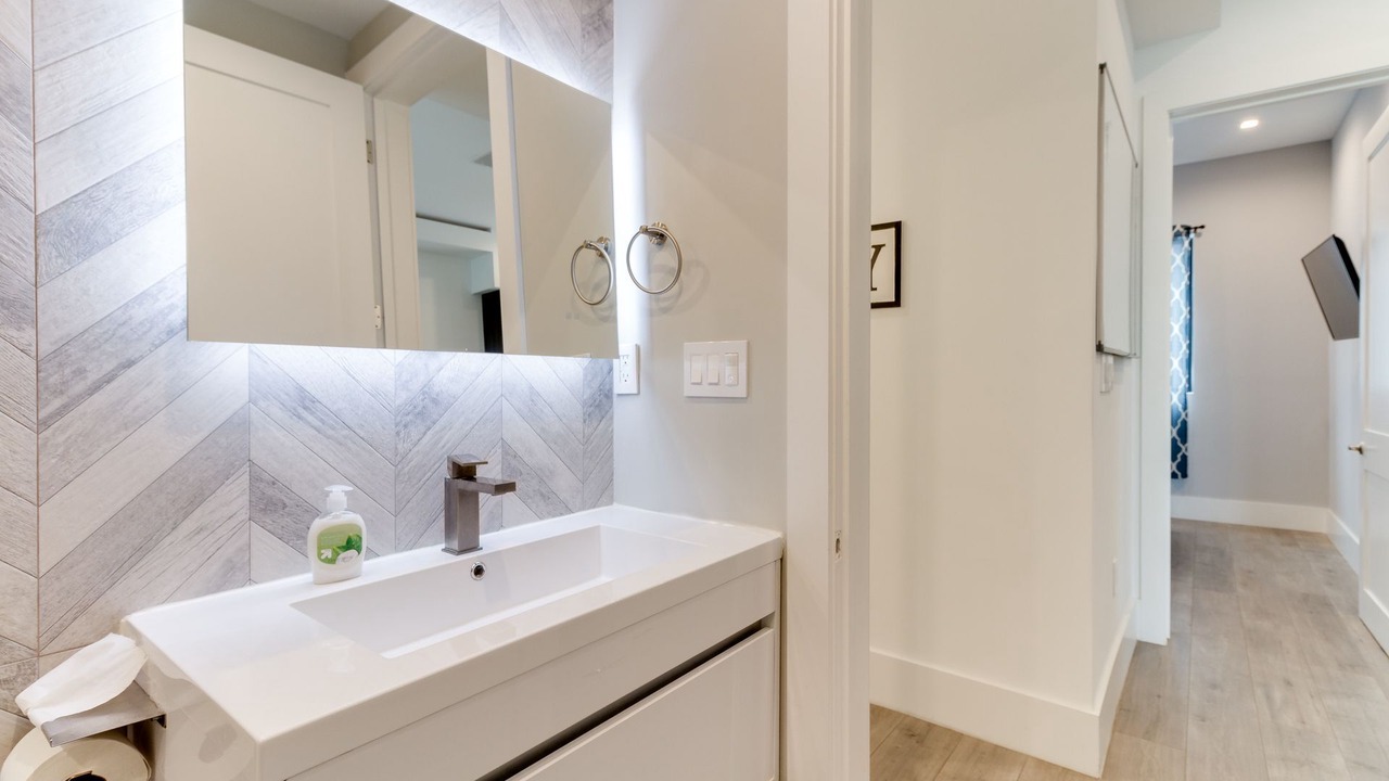 Photo of Bathroom in Mid City