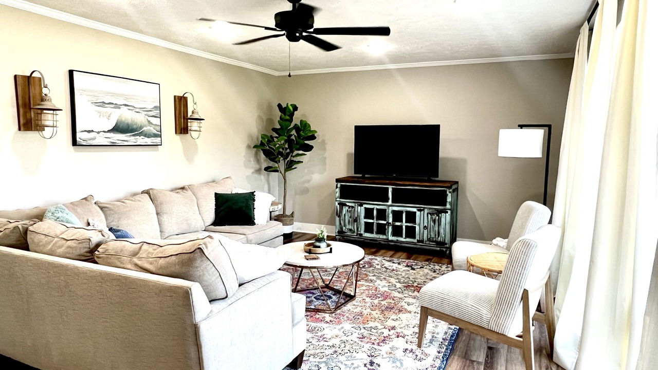 Photo of Livingroom in Starkville