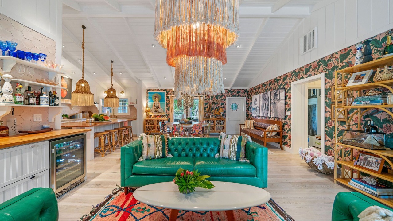 Photo of Livingroom in Dunmore Town