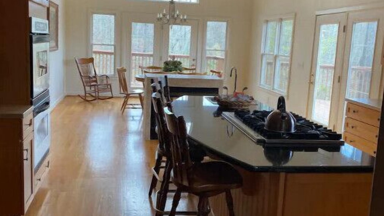 Photo of Kitchen in Pinnacle