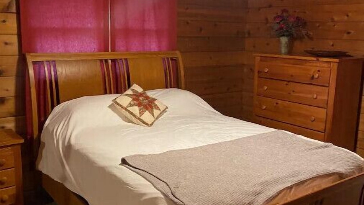 Photo of Bedroom in Pinnacle