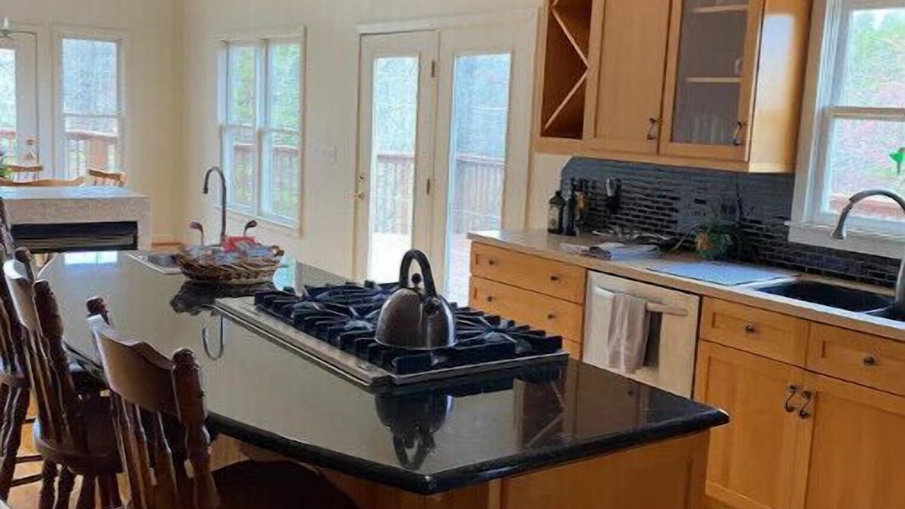 Photo of Kitchen in Pinnacle