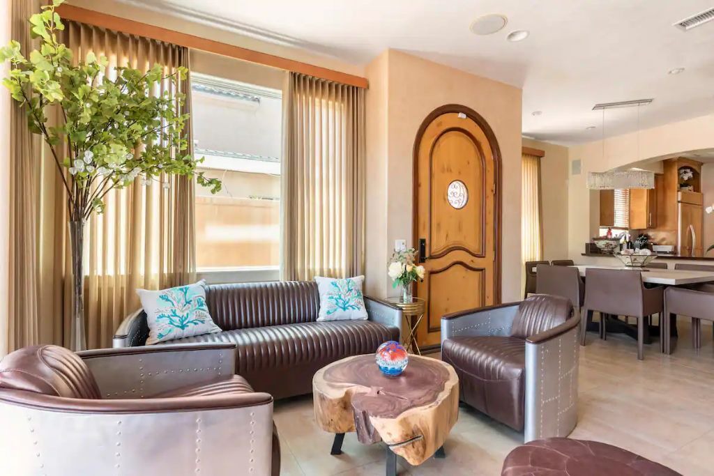 Photo of Livingroom in Santa Ana Heights